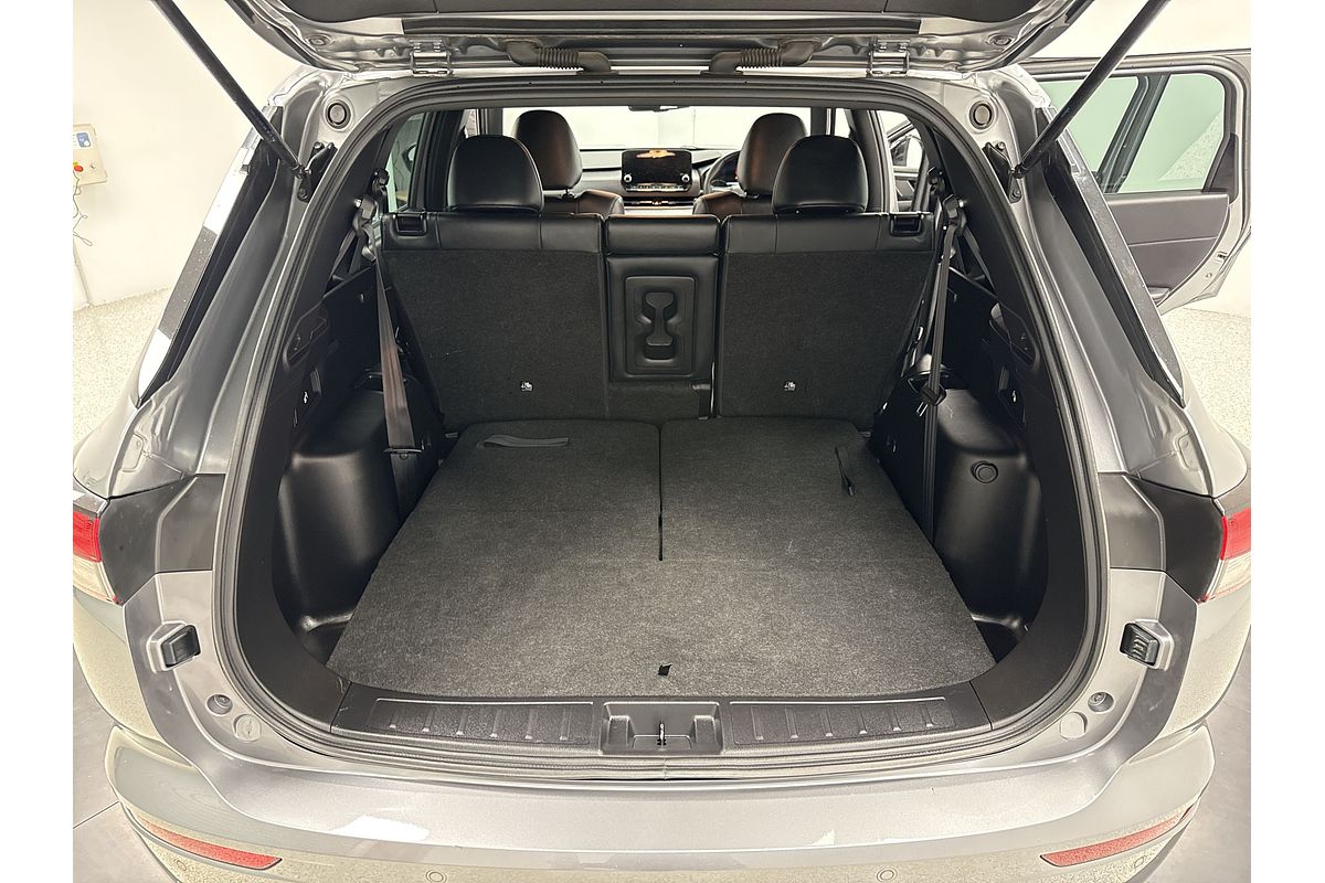 2023 Mitsubishi Outlander Black Edition ZM