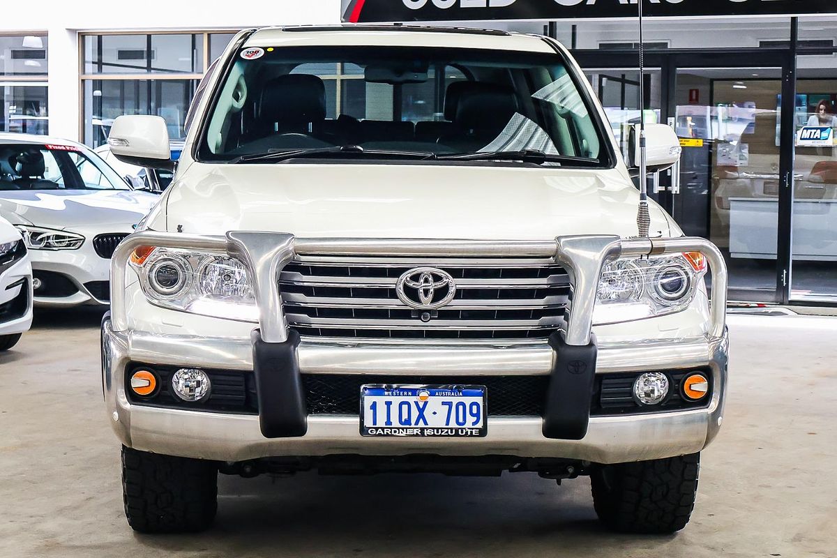2013 Toyota Landcruiser Sahara VDJ200R