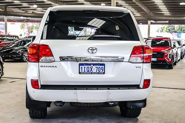 2013 Toyota Landcruiser Sahara VDJ200R