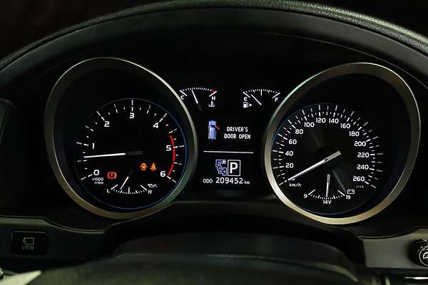 2013 Toyota Landcruiser Sahara VDJ200R