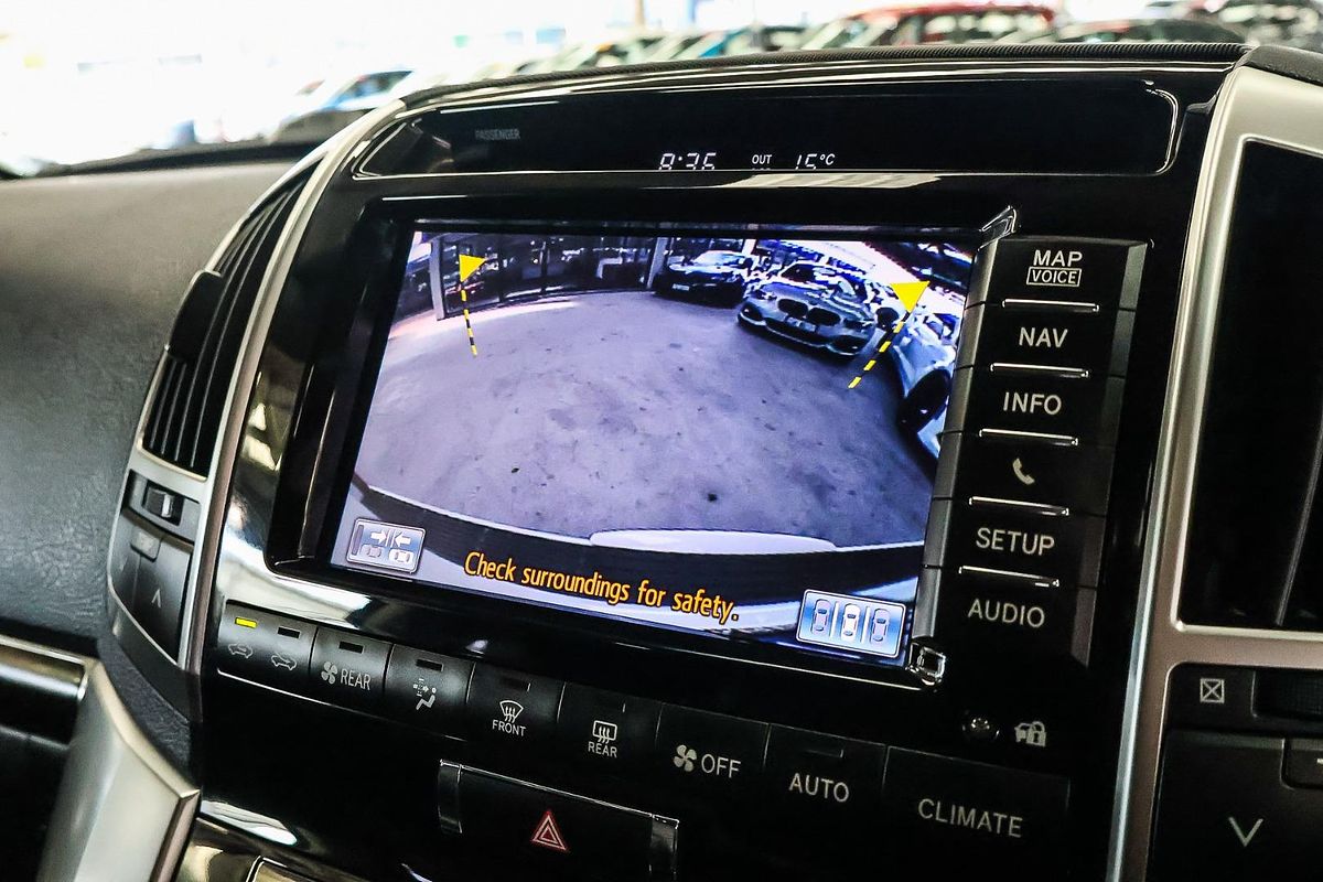 2013 Toyota Landcruiser Sahara VDJ200R