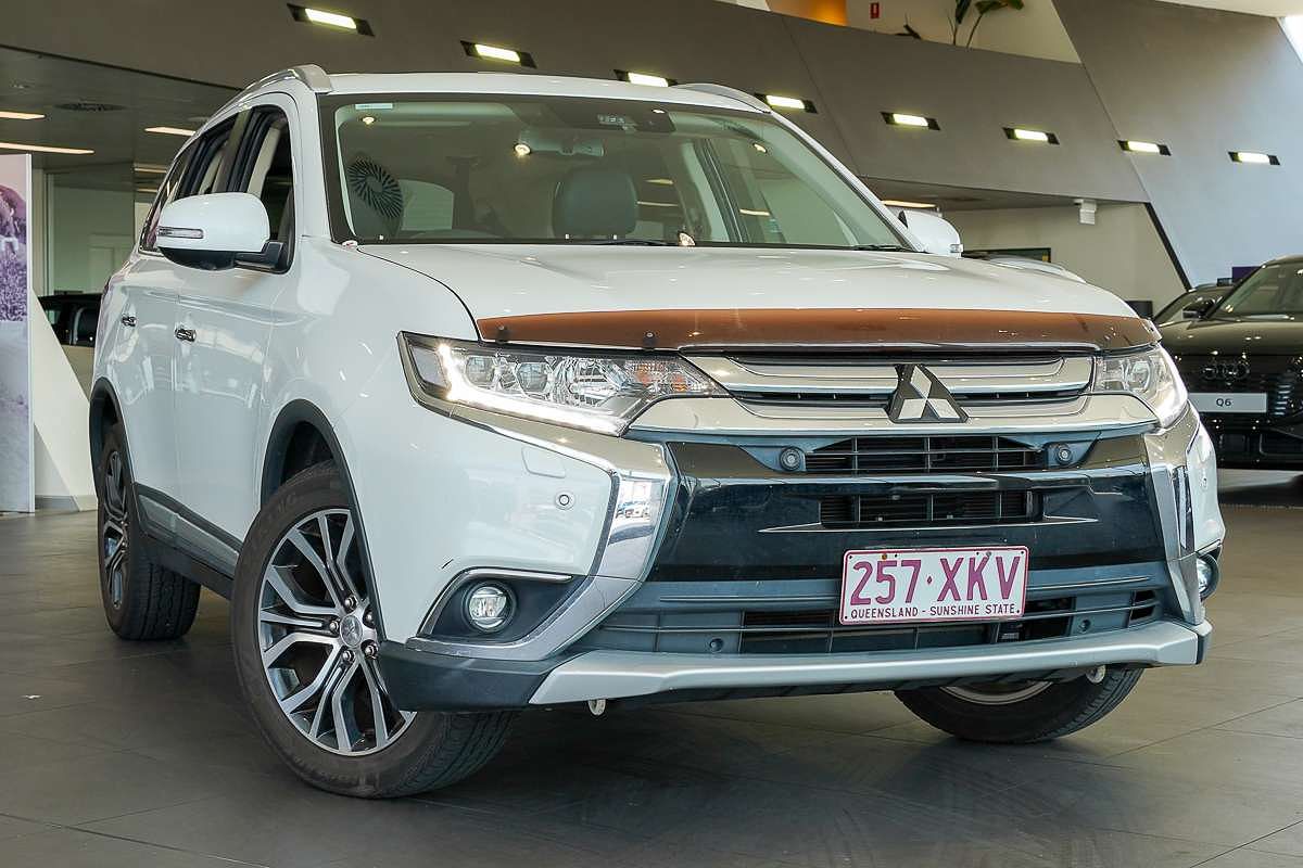 2017 Mitsubishi Outlander Exceed ZK