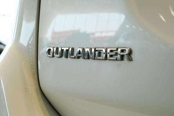 2017 Mitsubishi Outlander Exceed ZK