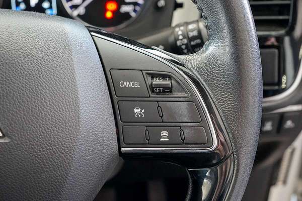 2017 Mitsubishi Outlander Exceed ZK