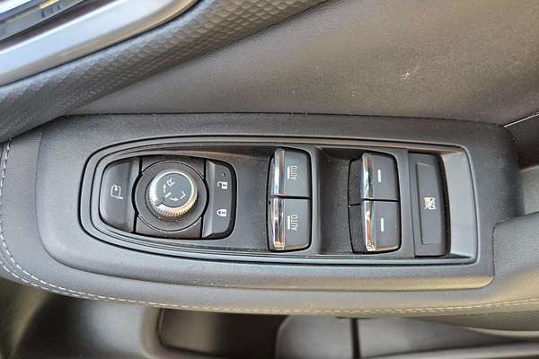 2024 Subaru Forester Hybrid S S5