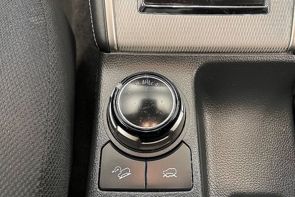 2023 Mitsubishi Triton GLS MR 4X4