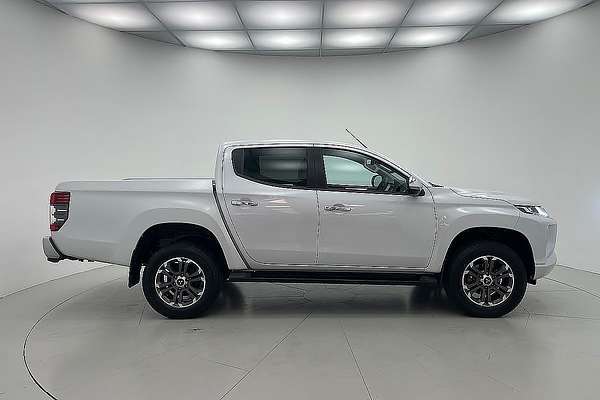 2023 Mitsubishi Triton GLS MR 4X4