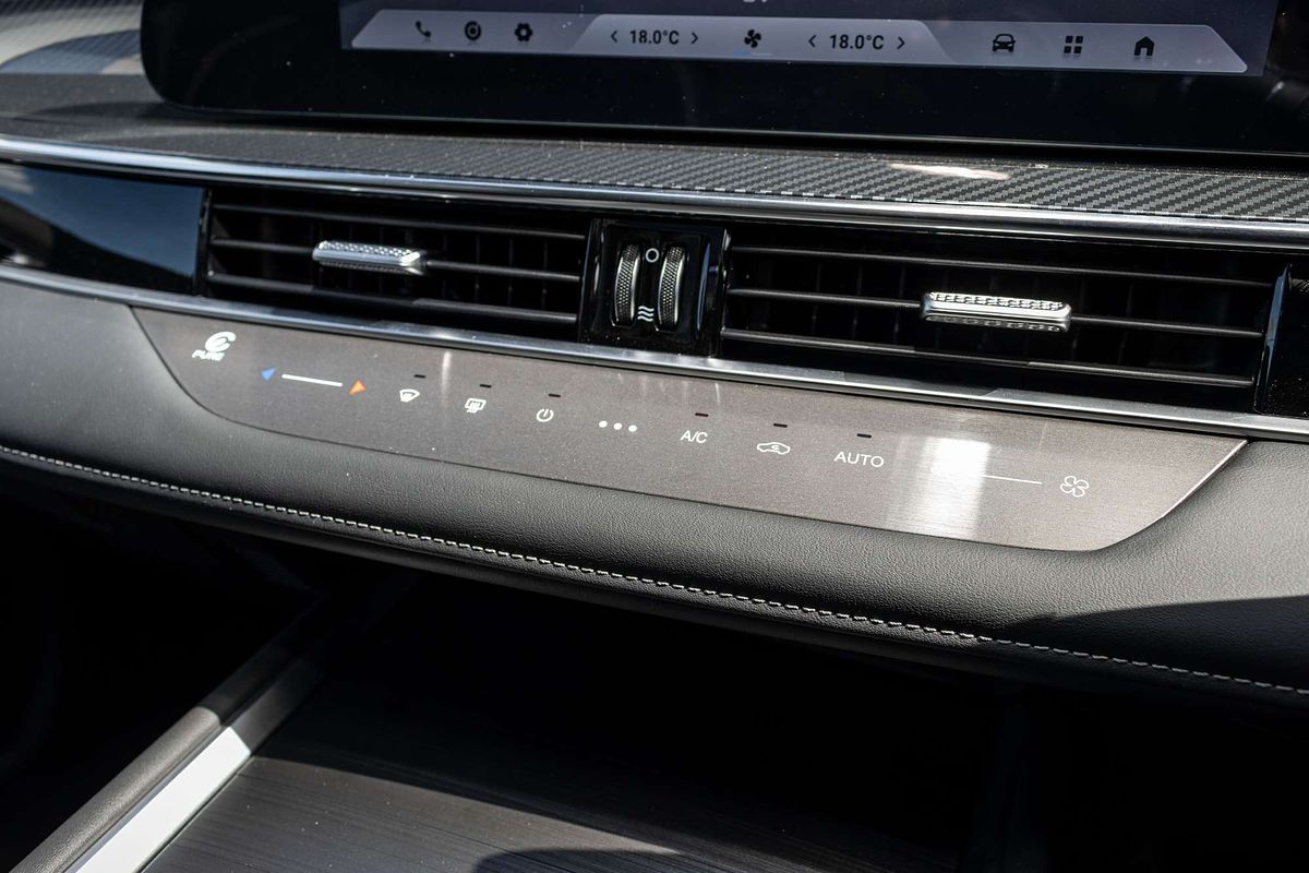 2025 Chery Tiggo 7 Super Hybrid Ultimate T32