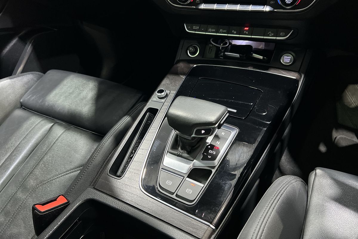 2020 Audi Q5 45 TFSI Sport FY