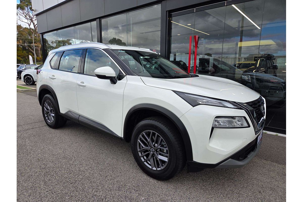 2025 Nissan X-TRAIL ST T33