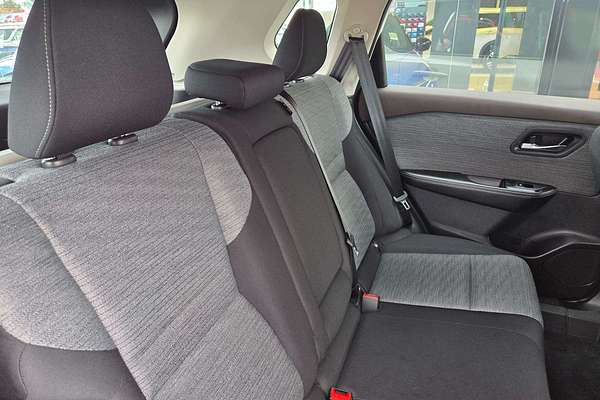 2025 Nissan X-TRAIL ST T33