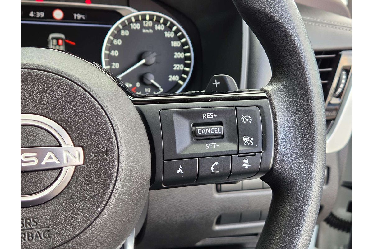 2025 Nissan X-TRAIL ST T33
