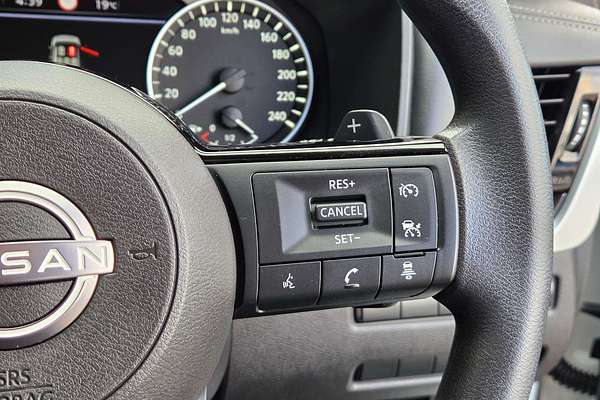 2025 Nissan X-TRAIL ST T33