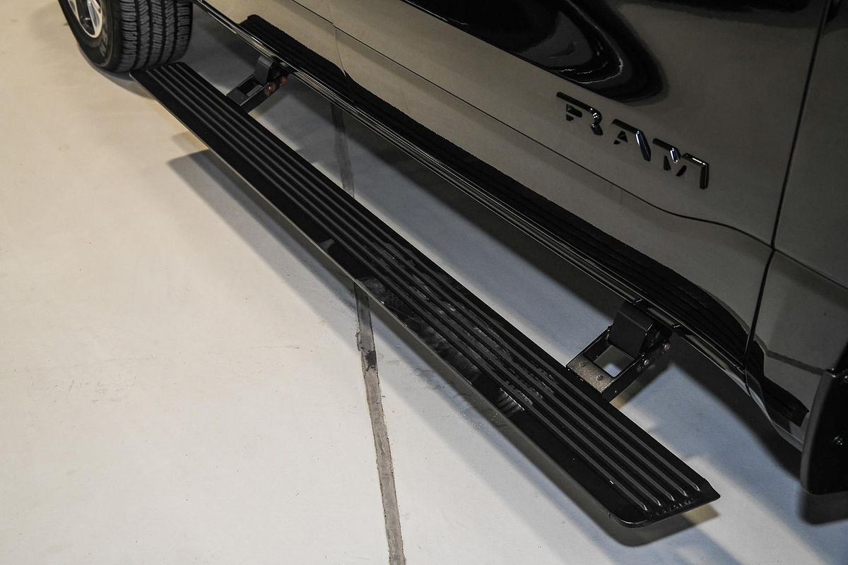 2024 RAM 1500 Laramie DT 4X4 SWB