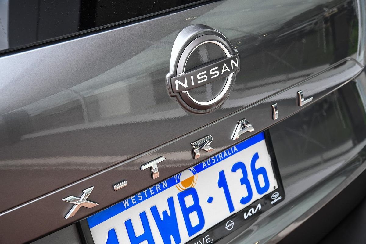 2023 Nissan X-TRAIL ST-L T33