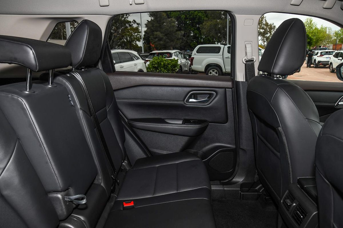 2023 Nissan X-TRAIL ST-L T33