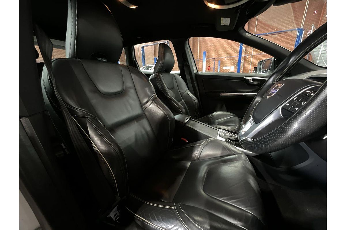 2015 Volvo XC60 D5 R-Design