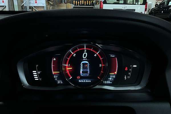 2015 Volvo XC60 D5 R-Design