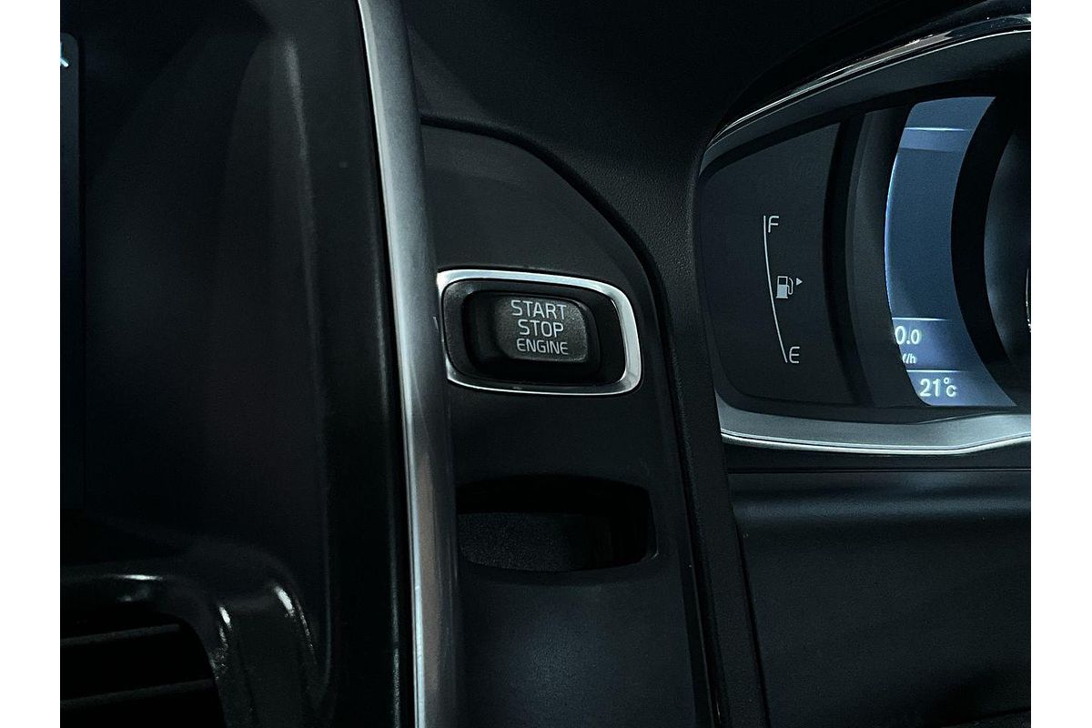 2015 Volvo XC60 D5 R-Design