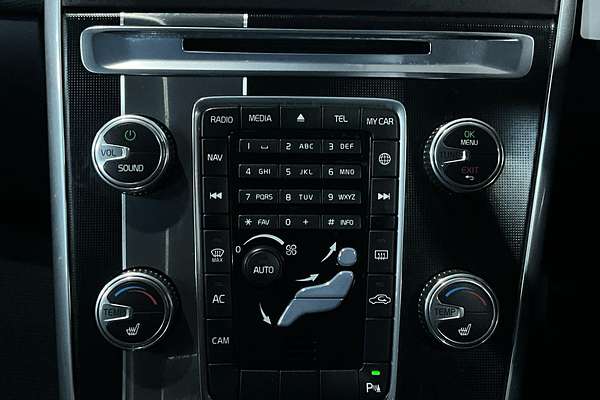 2015 Volvo XC60 D5 R-Design