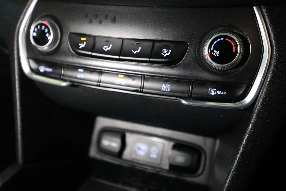 2018 Hyundai Santa Fe Elite TM