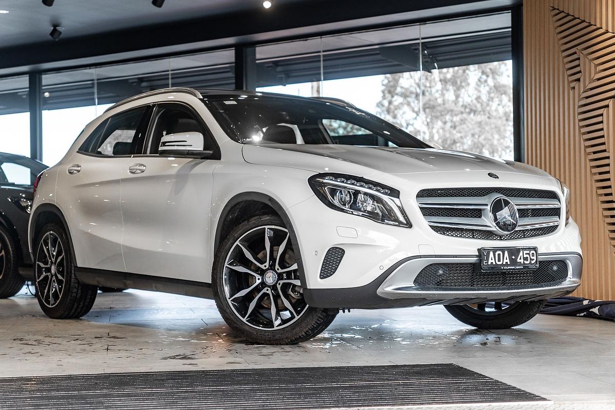 2015 Mercedes-Benz GLA-Class GLA250 X156
