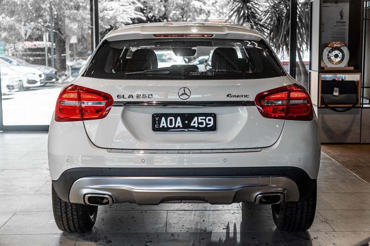 2015 Mercedes-Benz GLA-Class GLA250 X156