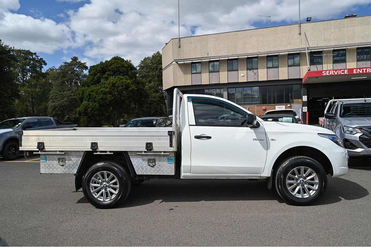 2016 Mitsubishi Triton GLX MQ Rear Wheel Drive