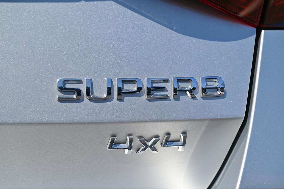 2019 SKODA Superb 206TSI SportLine NP