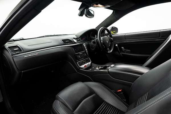 2010 Maserati GranTurismo S M145