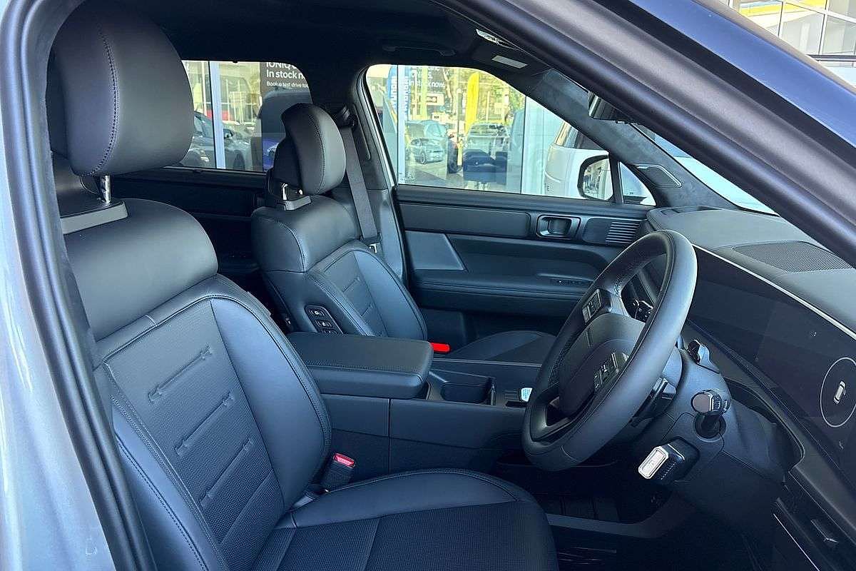 2025 Hyundai Santa Fe Hybrid Calligraphy MX5.V2