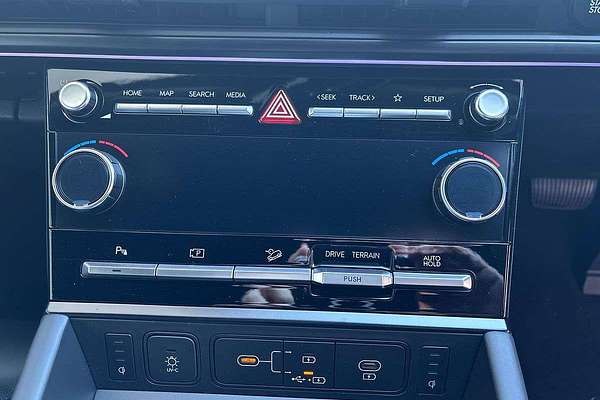 2025 Hyundai Santa Fe Hybrid Calligraphy MX5.V2