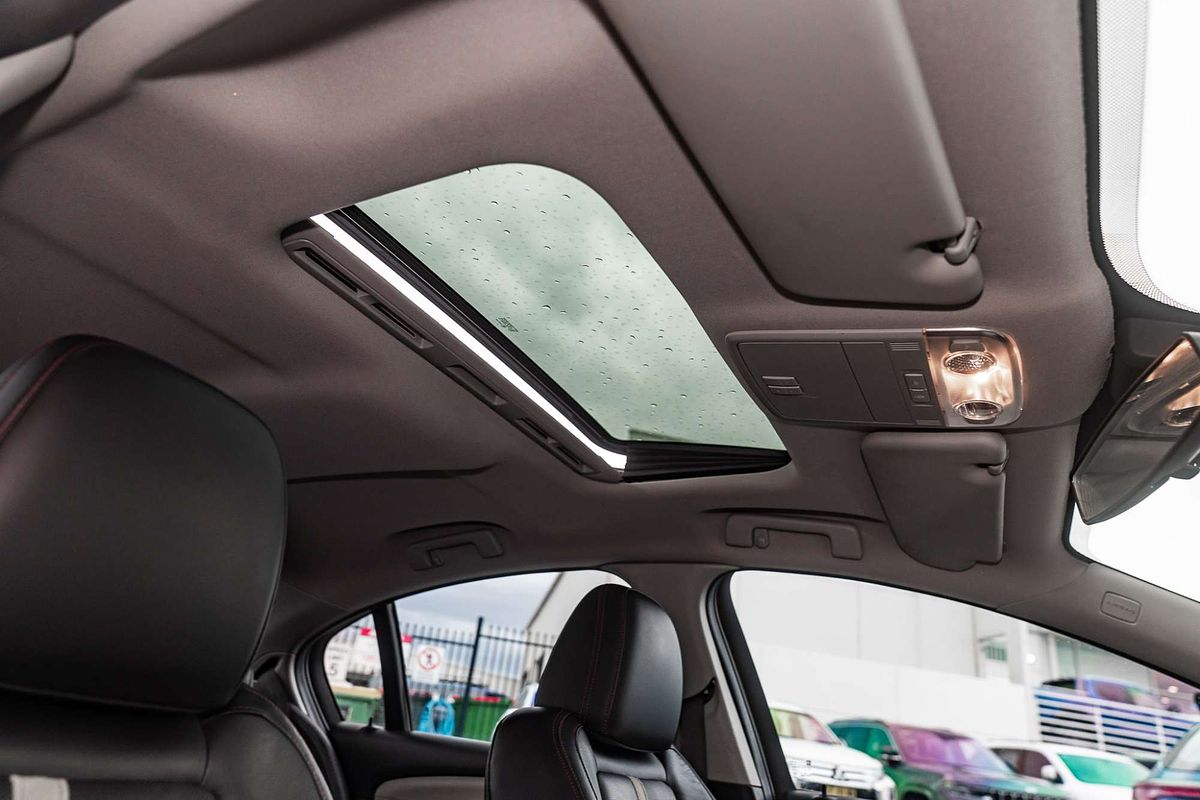 2014 Holden Commodore SS V VF