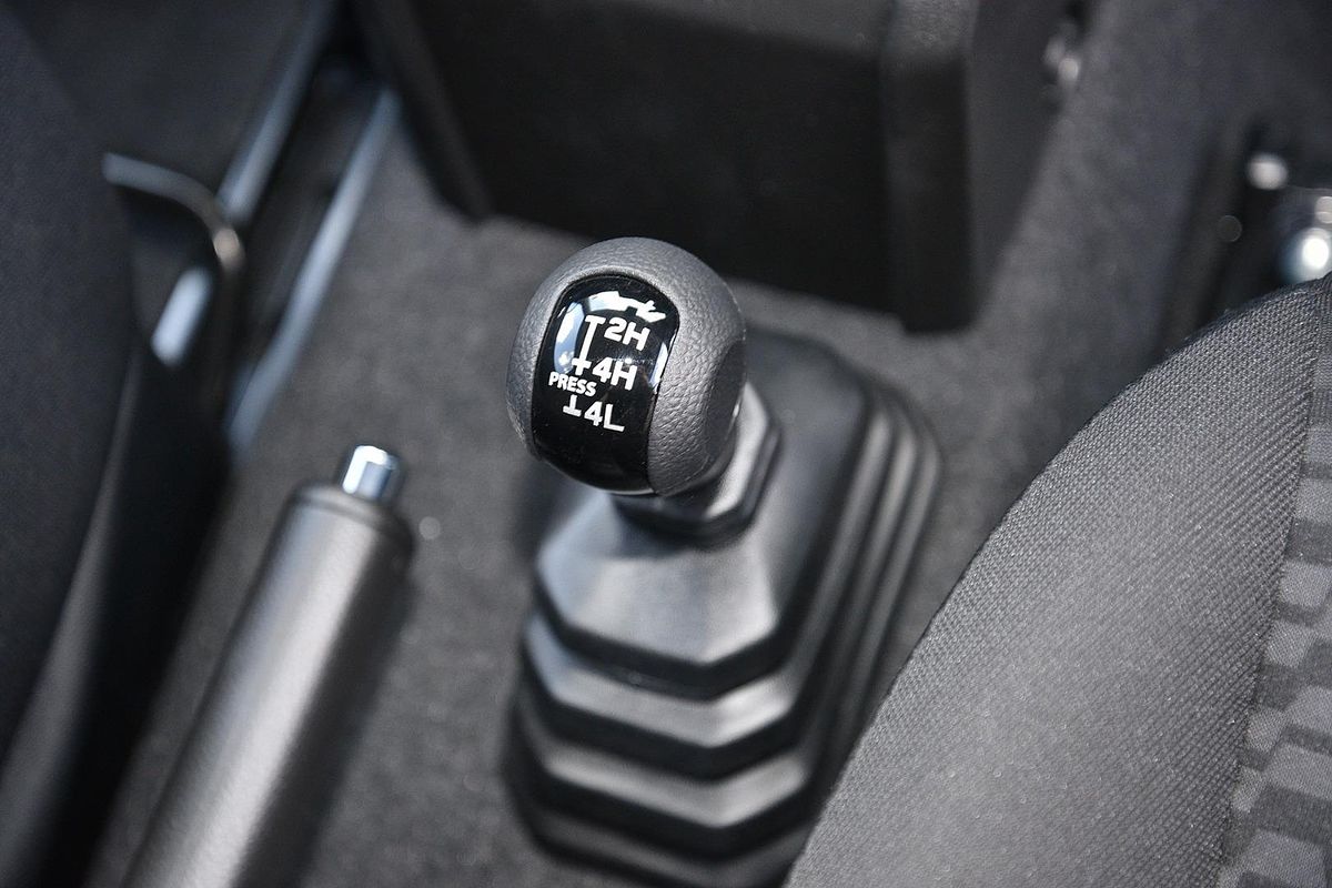 2025 Suzuki Jimny GLX GJ