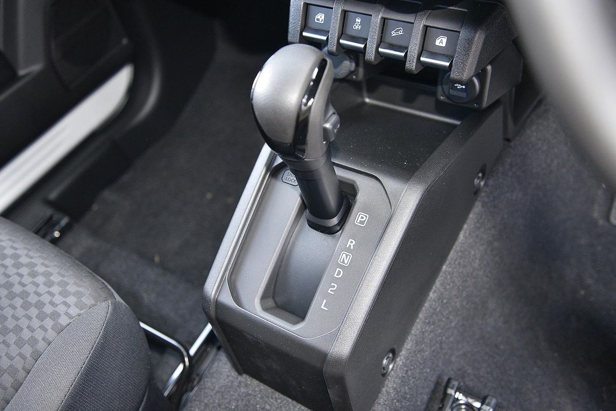 2025 Suzuki Jimny GLX GJ