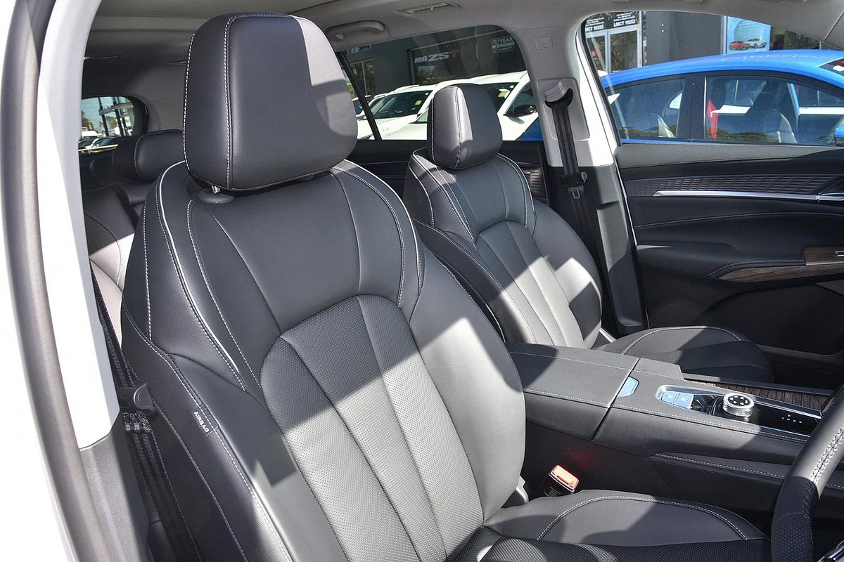 2025 MG QS Essence IS31