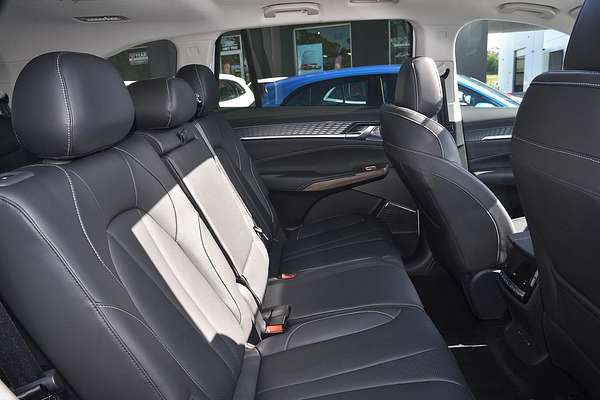 2025 MG QS Essence IS31