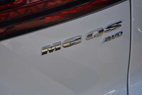 2025 MG QS Essence IS31