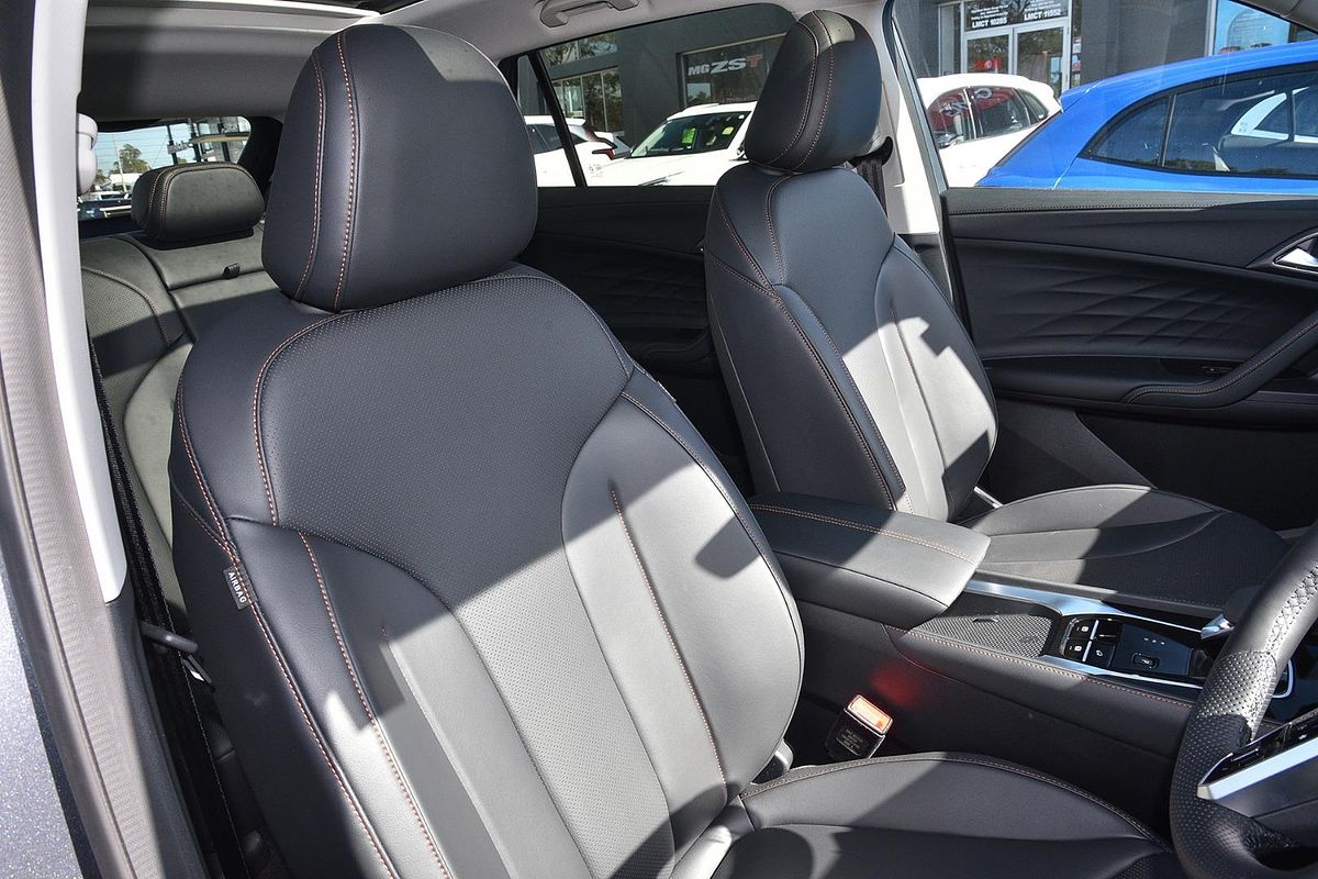 2025 MG HS Hybrid+ Essence AS33H