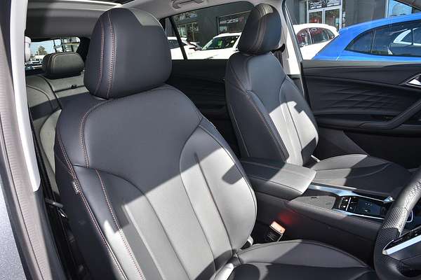 2025 MG HS Hybrid+ Essence AS33H