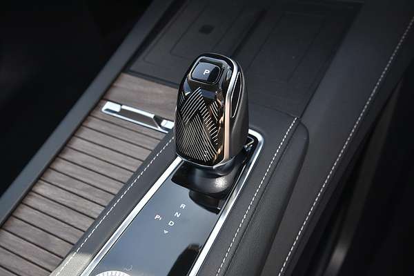 2025 MG QS Essence IS31