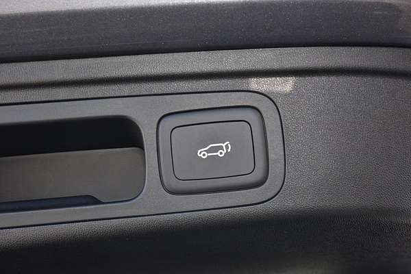 2025 MG HS Hybrid+ Essence AS33H