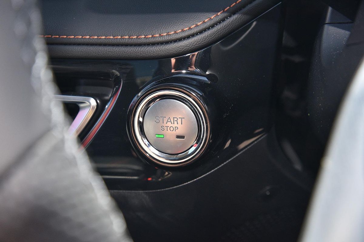 2025 MG HS Hybrid+ Essence AS33H