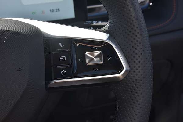 2025 MG HS Hybrid+ Essence AS33H