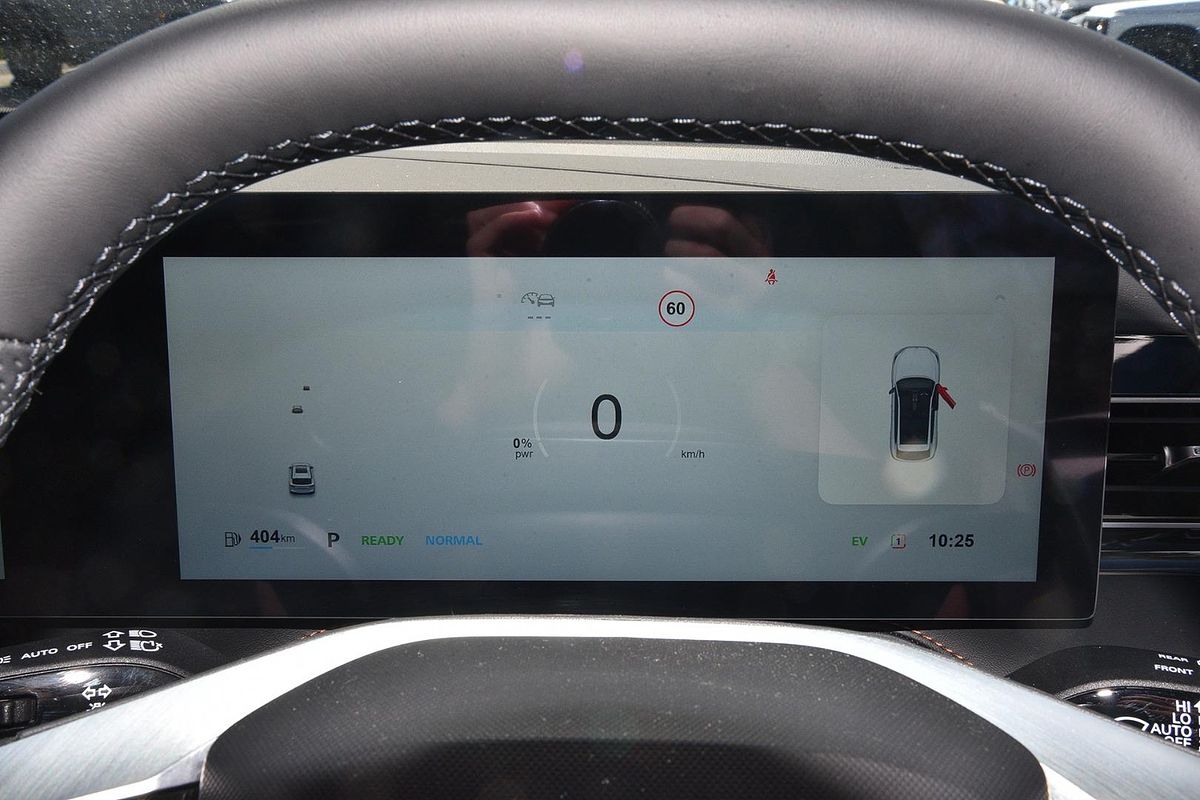 2025 MG HS Hybrid+ Essence AS33H