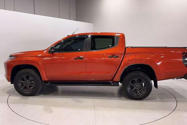 2022 Mitsubishi Triton GSR MR 4X4