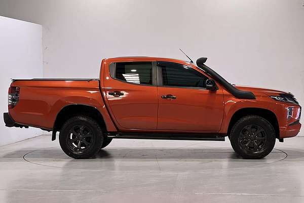 2022 Mitsubishi Triton GSR MR 4X4