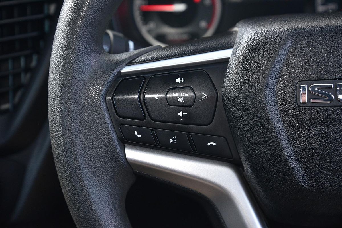 2023 Isuzu D-MAX SX High Ride Rear Wheel Drive