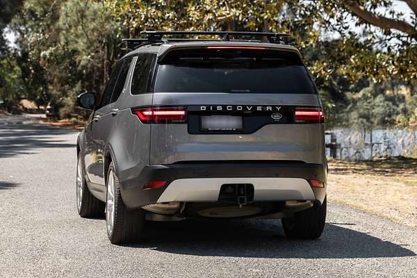 2022 Land Rover Discovery D300 SE Series 5