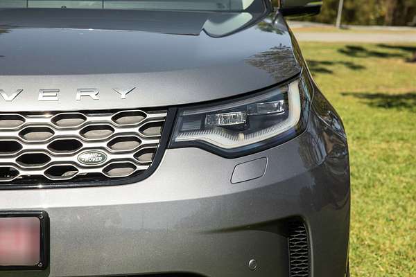 2022 Land Rover Discovery D300 SE Series 5